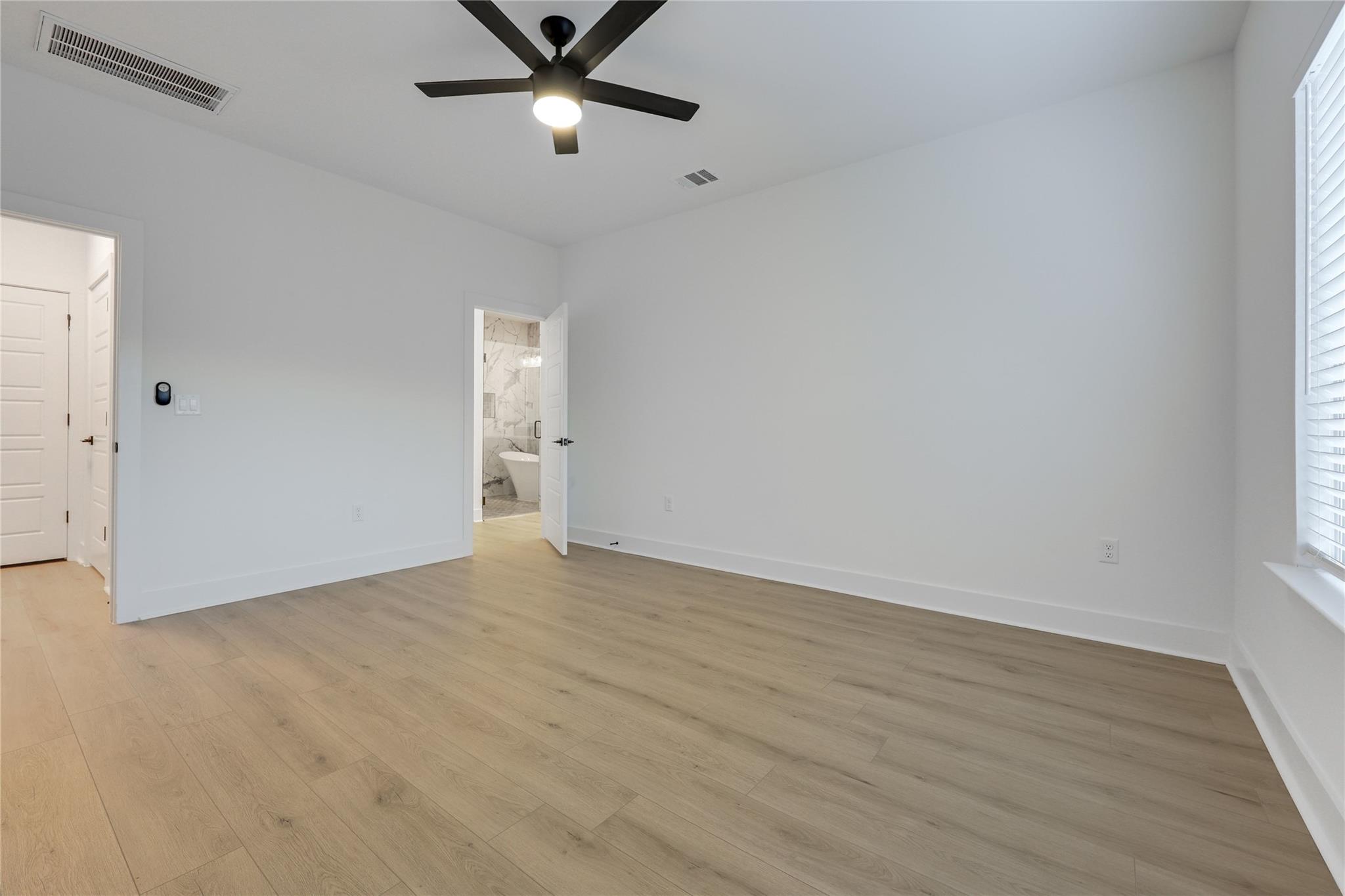 8631 Big Horn Cir, Lago Vista, TX 78645