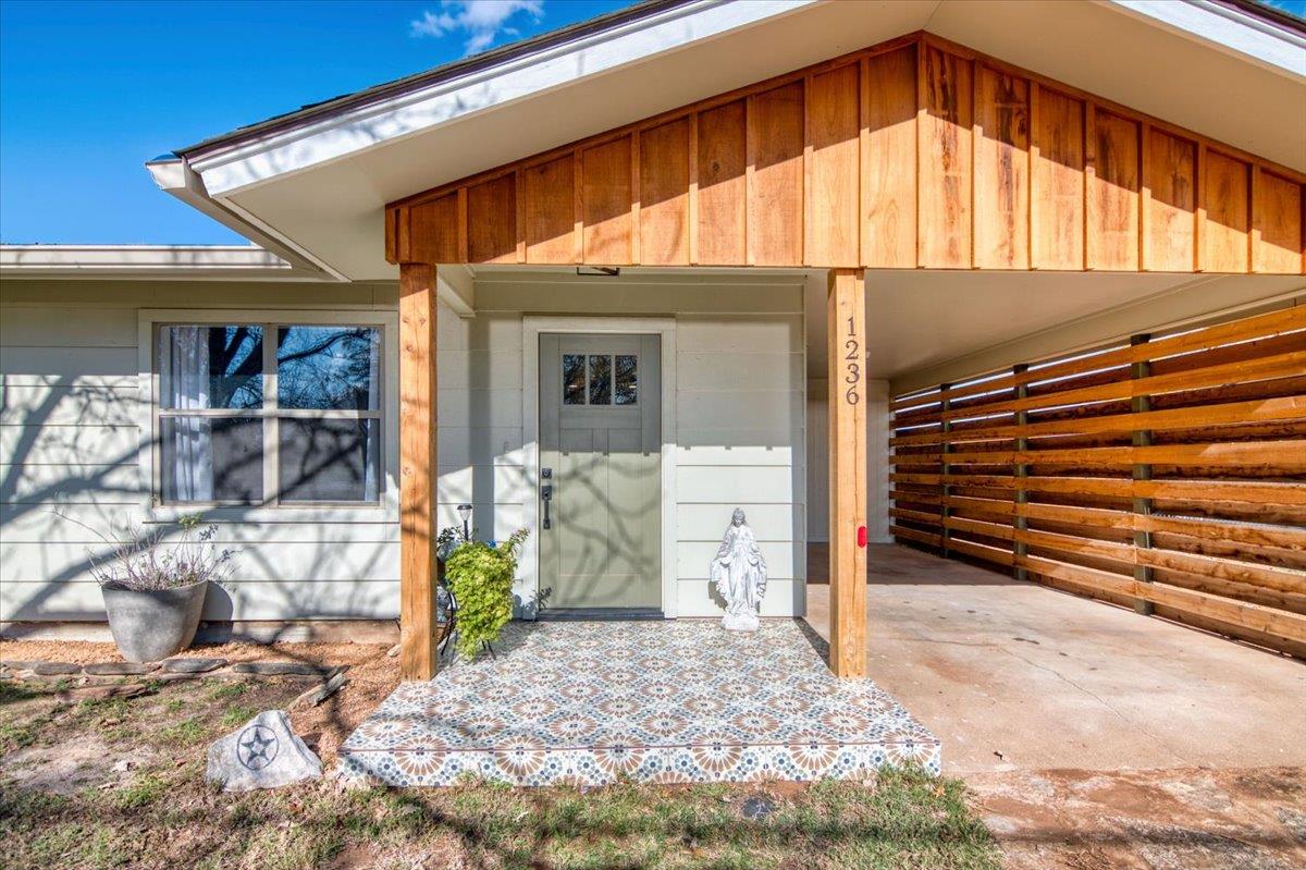 1236 Martin St, Mason, TX 76856