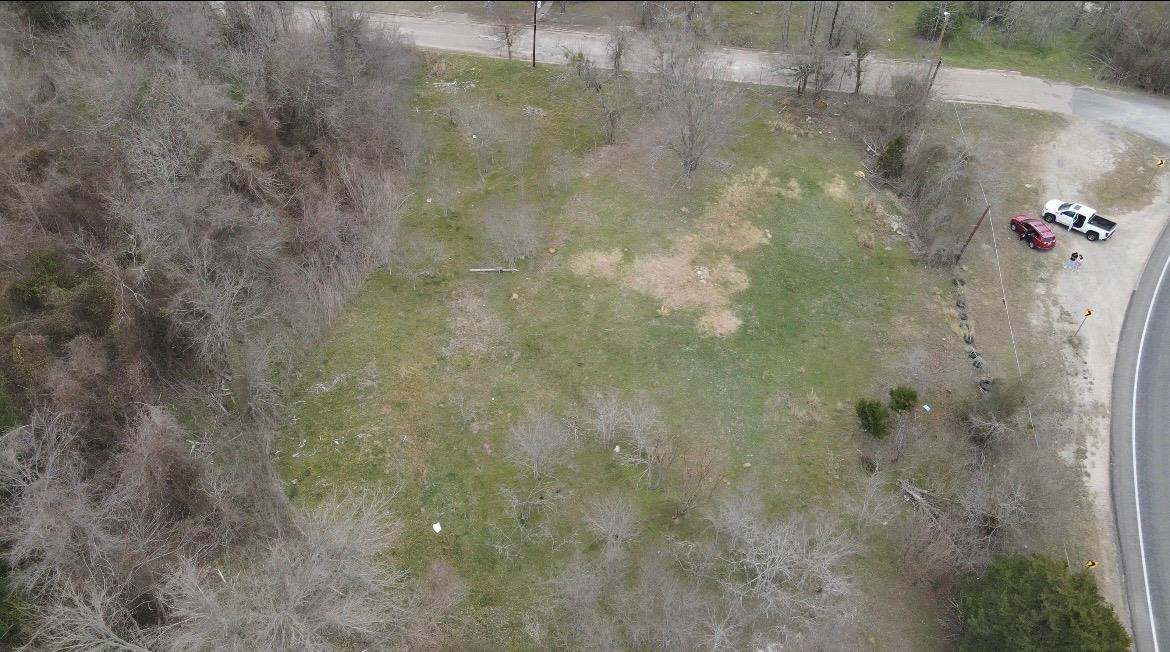 206 W Roberts Ave, Rockdale, TX 76567