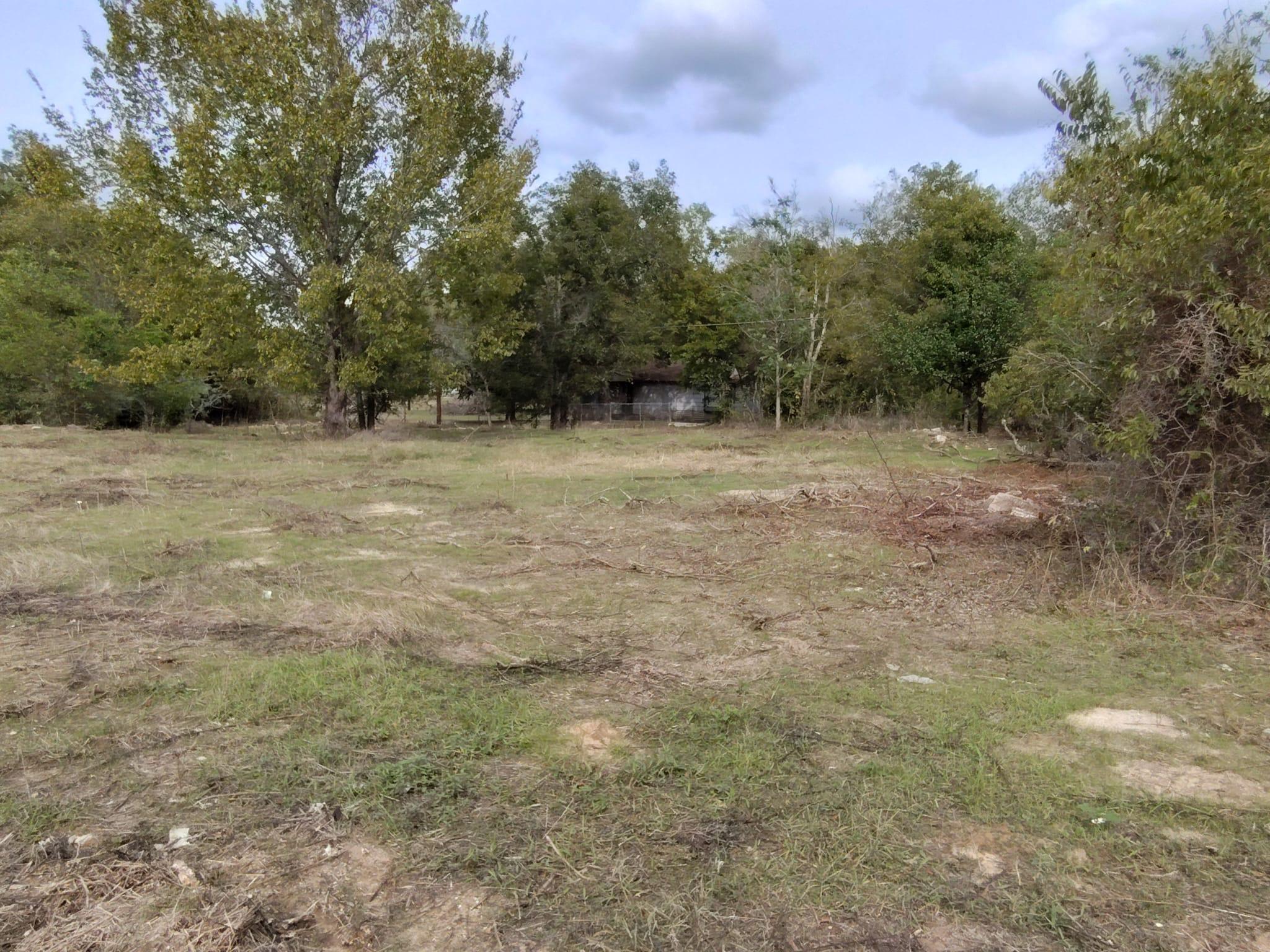 206 W Roberts Ave, Rockdale, TX 76567