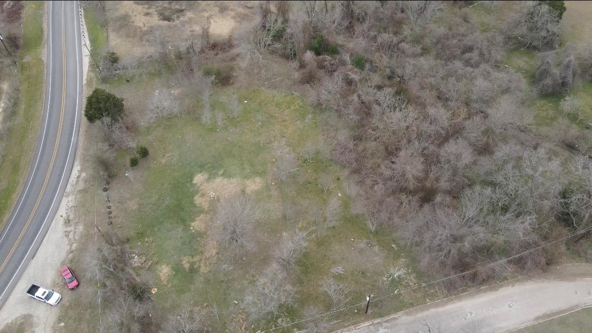 206 W Roberts Ave, Rockdale, TX 76567