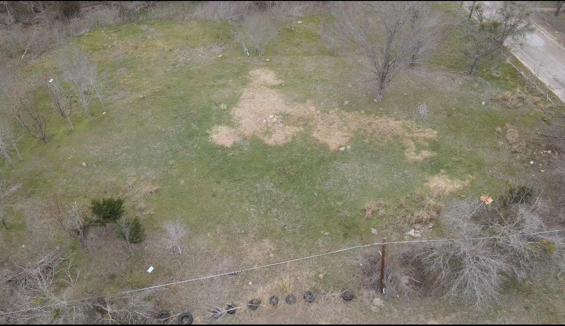 206 W Roberts Ave, Rockdale, TX 76567