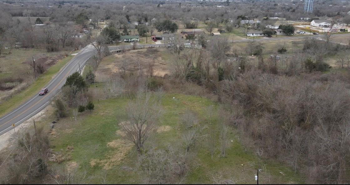 206 W Roberts Ave, Rockdale, TX 76567