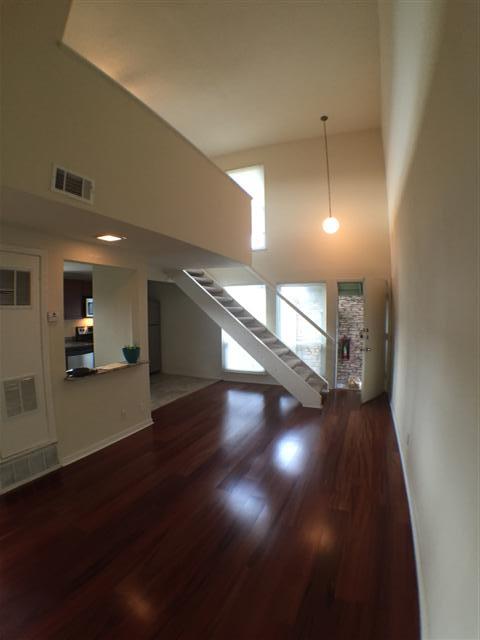 2800 Cole St # C207, Austin, TX 78705