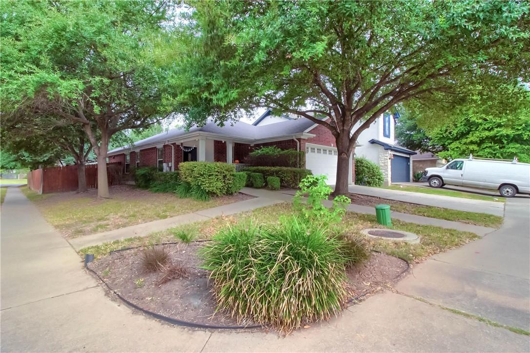 1100 Emmitt Run, Austin, TX 78721