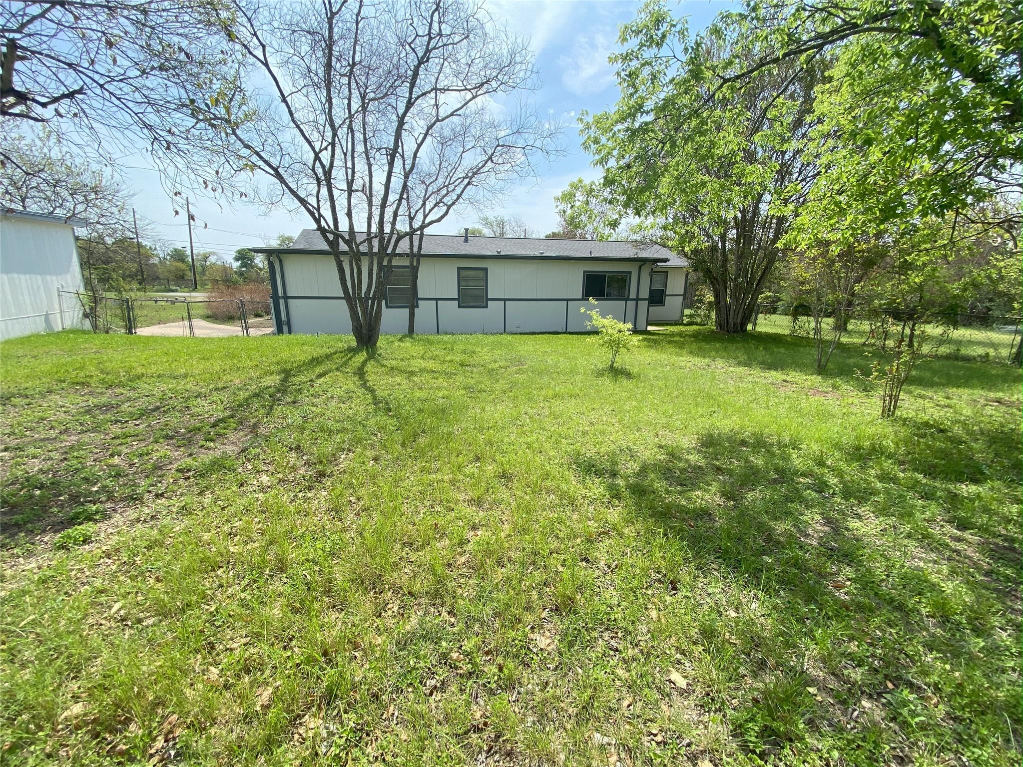 4806 Pecan Springs Rd, Austin, TX 78723
