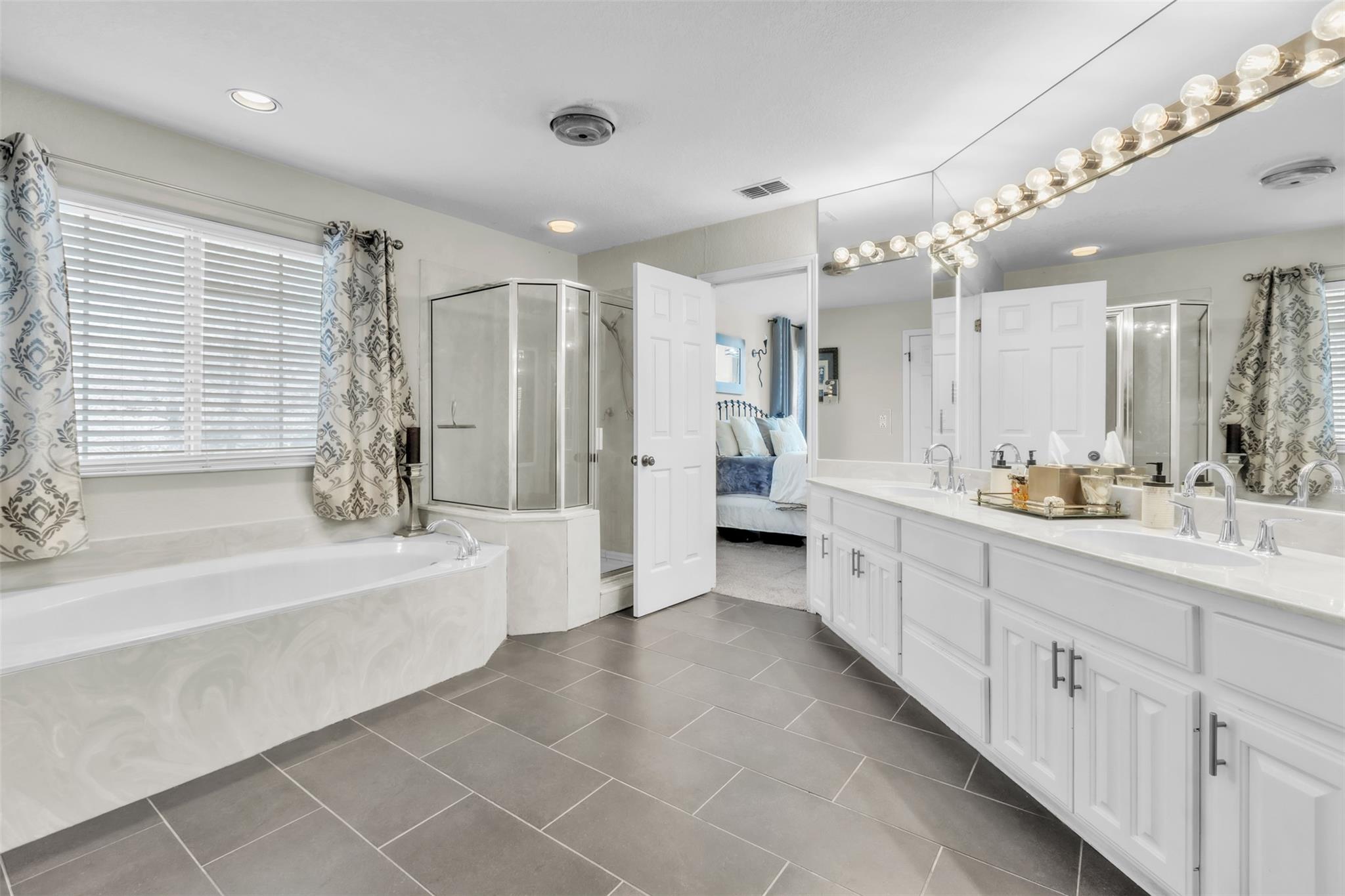 514 Duncan Dr, San Marcos, TX 78666