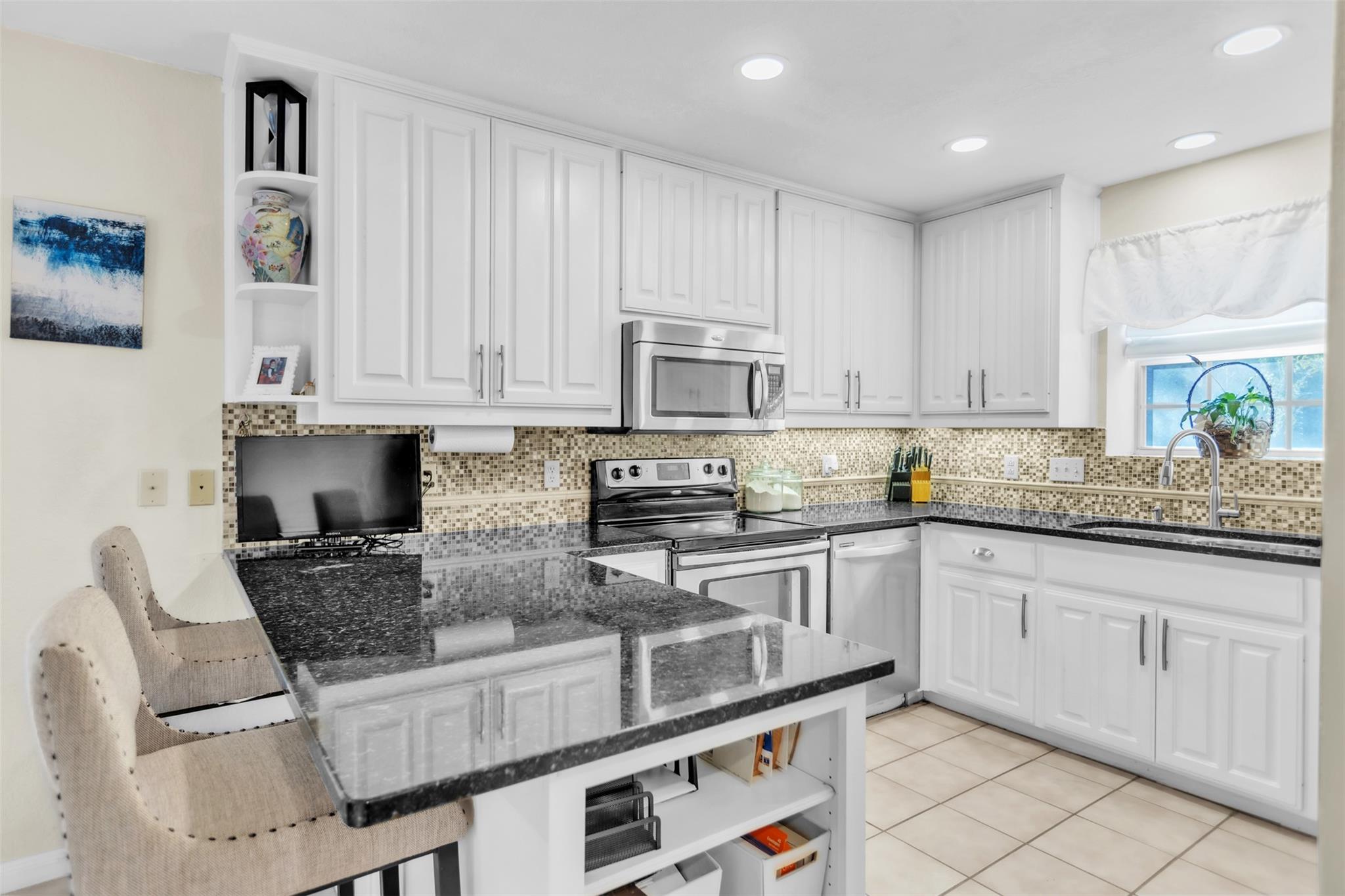 514 Duncan Dr, San Marcos, TX 78666