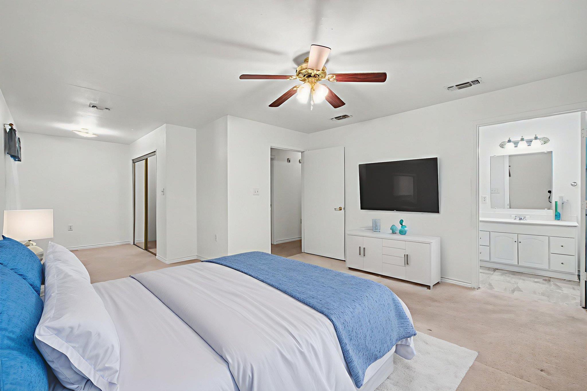 1720 Greenwood Ln, Kingsland, TX 78639