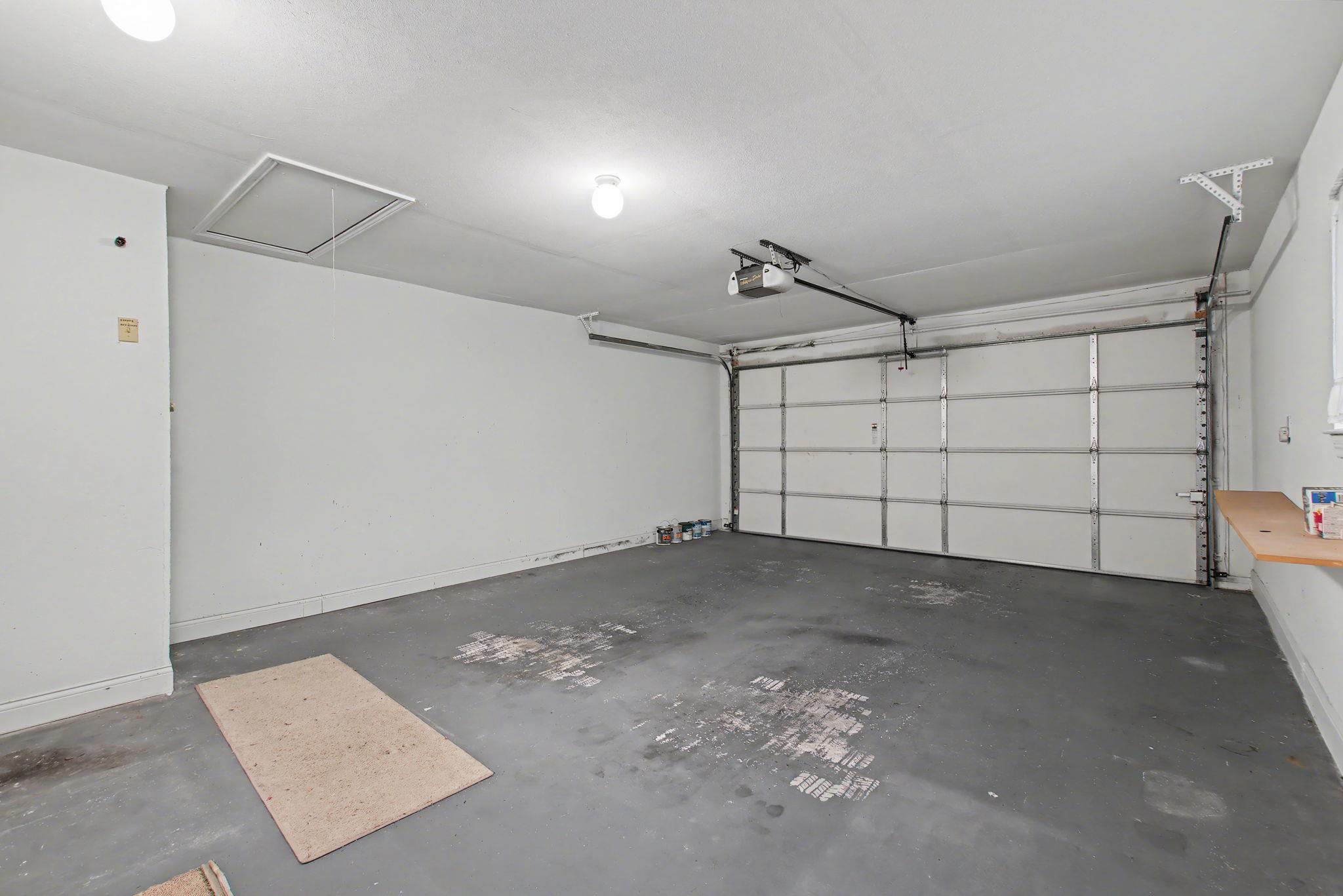 1720 Greenwood Ln, Kingsland, TX 78639