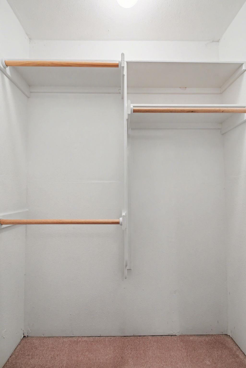 1720 Greenwood Ln, Kingsland, TX 78639