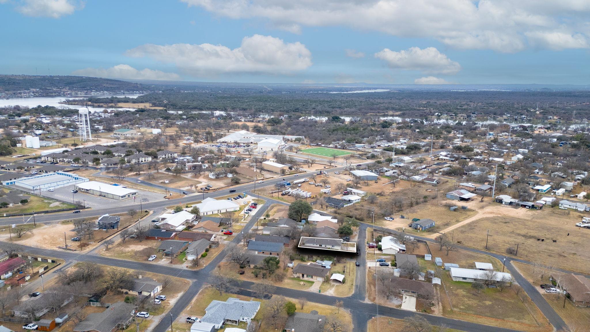 1720 Greenwood Ln, Kingsland, TX 78639