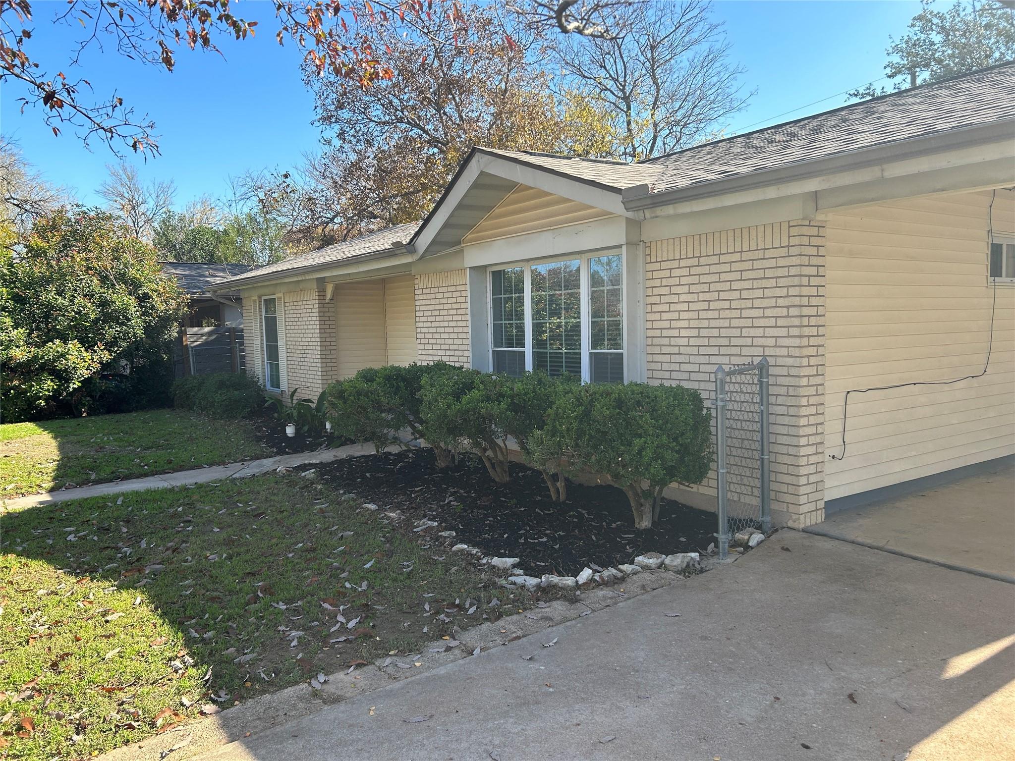 5301 Ravensdale Ln, Austin, TX 78723