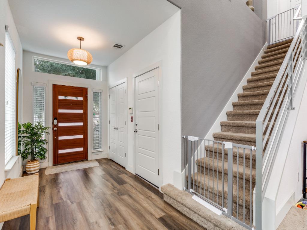 2204 Montague St, Austin, TX 78741