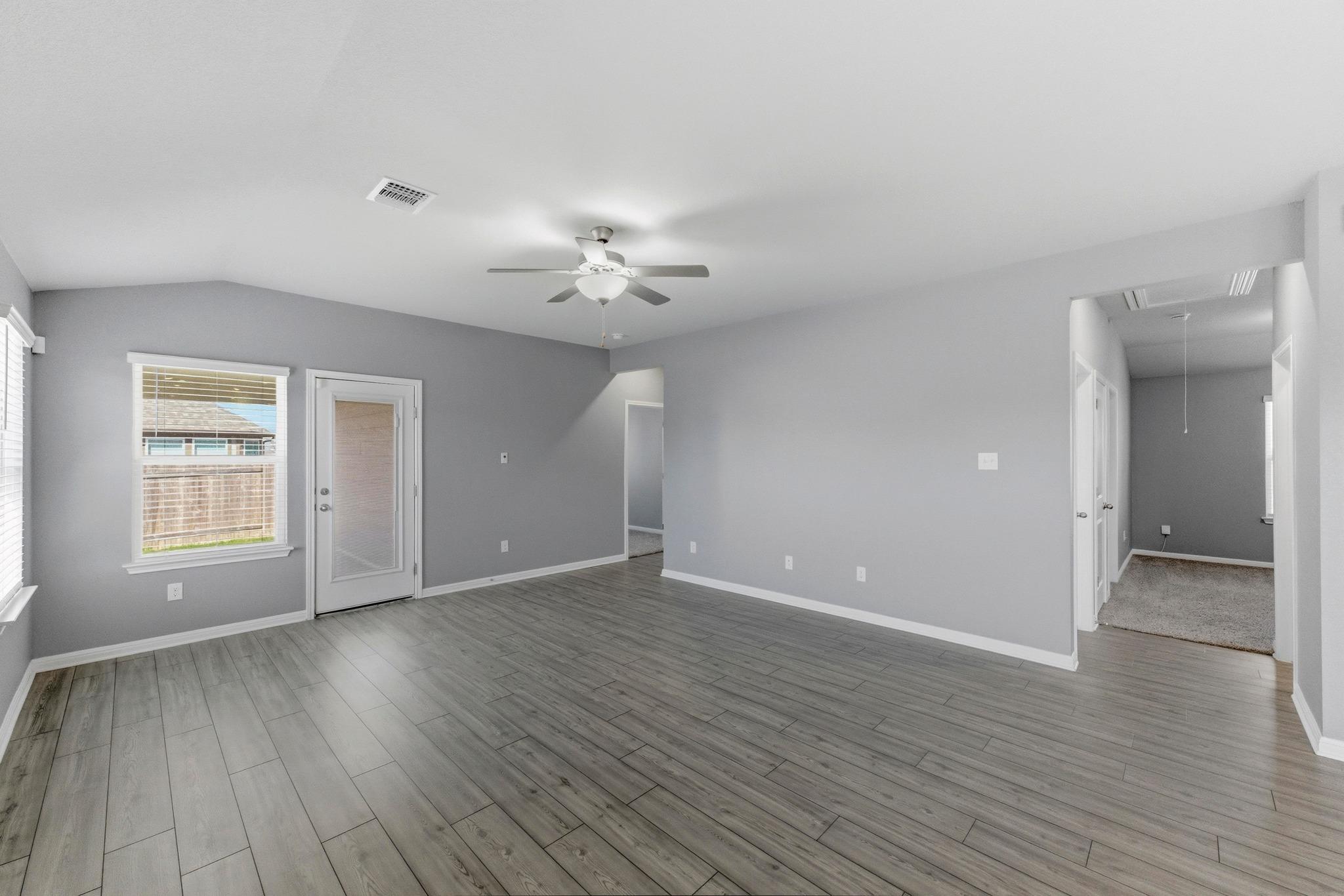 100 Javans Nest, Cedar Creek, TX 78612