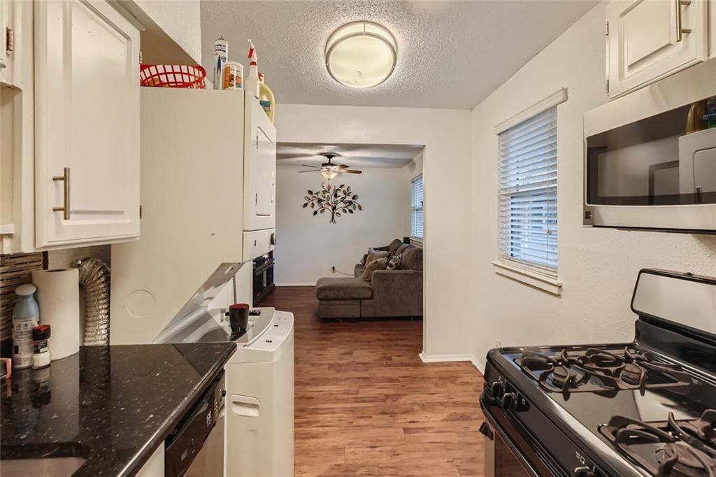 2401 Manor Rd # 111, Austin, TX 78722