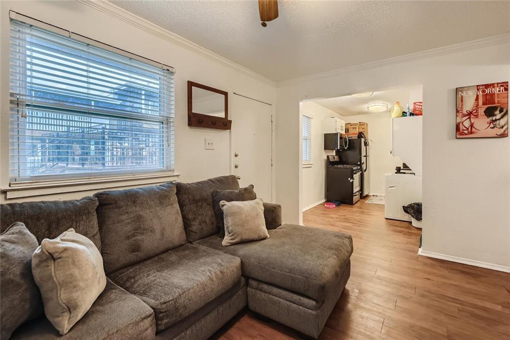 2401 Manor Rd # 111, Austin, TX 78722