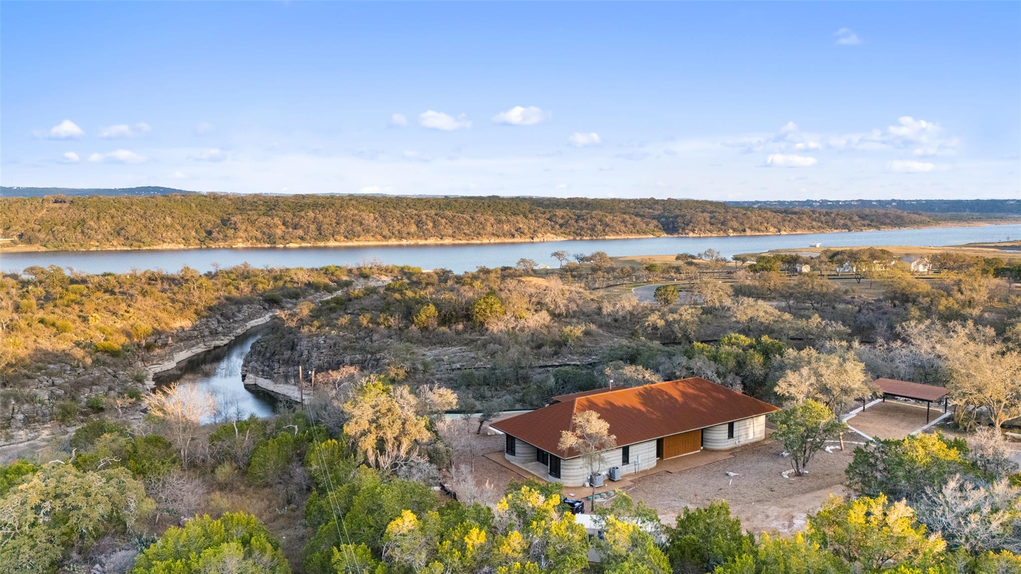 105 Daybreak Lane, Spicewood, TX 78669