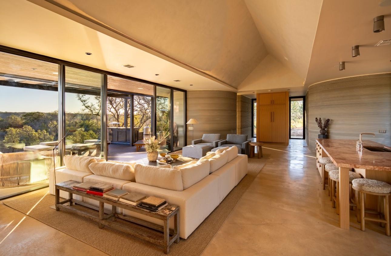 105 Daybreak Lane, Spicewood, TX 78669