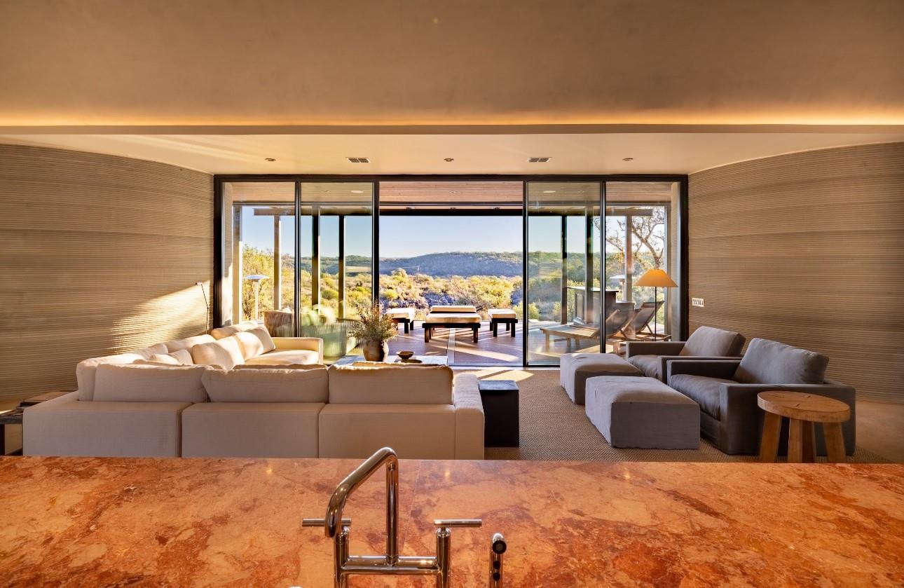 105 Daybreak Lane, Spicewood, TX 78669