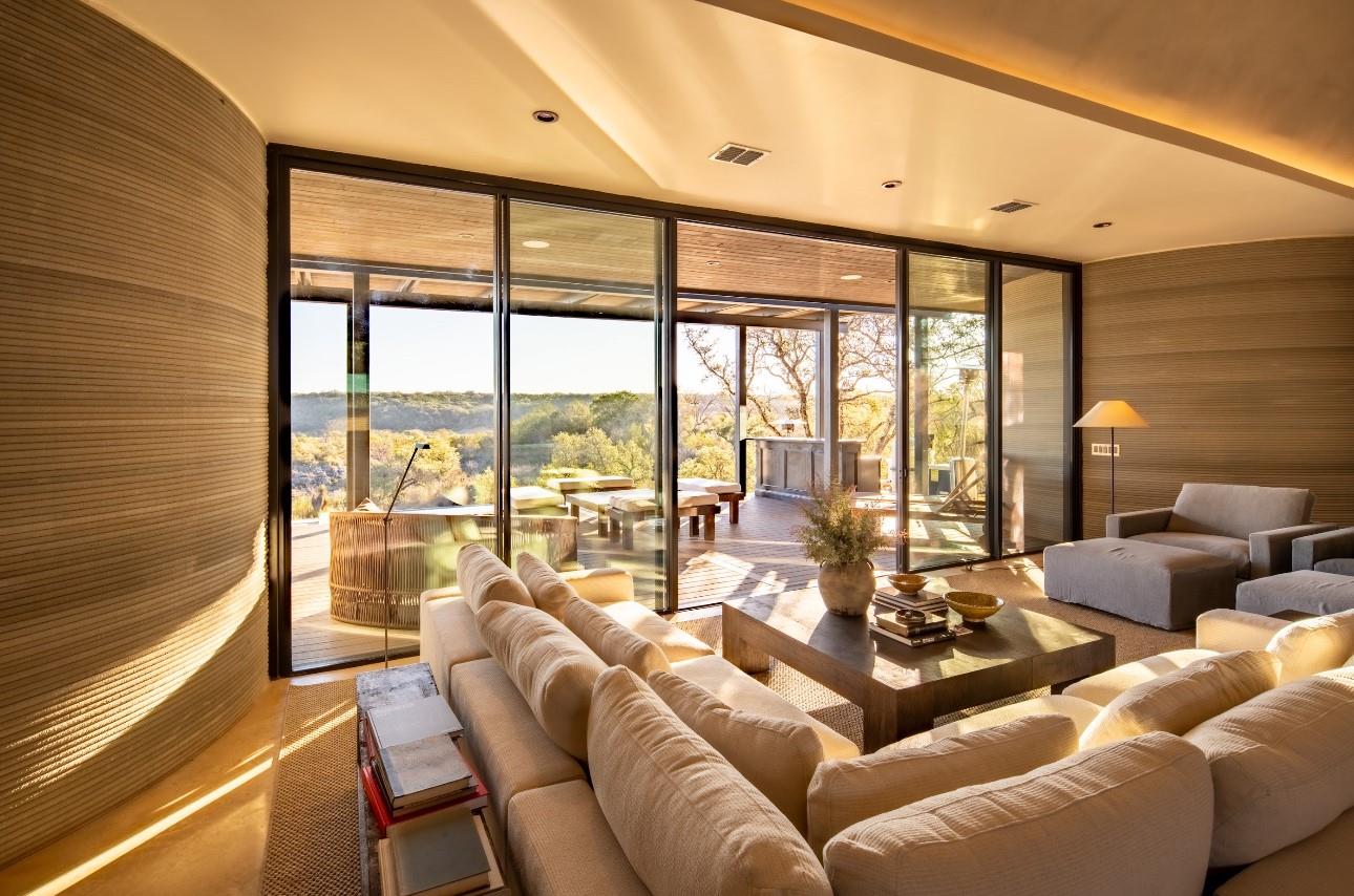 105 Daybreak Lane, Spicewood, TX 78669