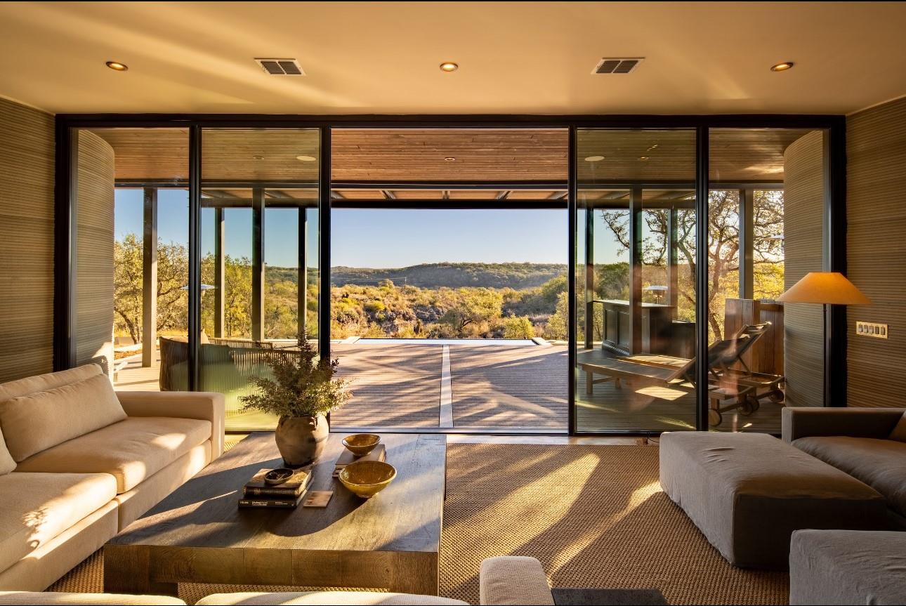 105 Daybreak Lane, Spicewood, TX 78669