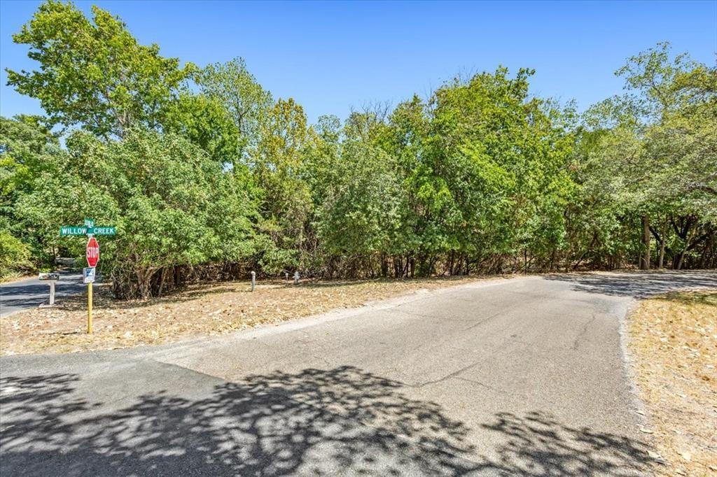 717 Willow Creek Rd, Salado, TX 76571