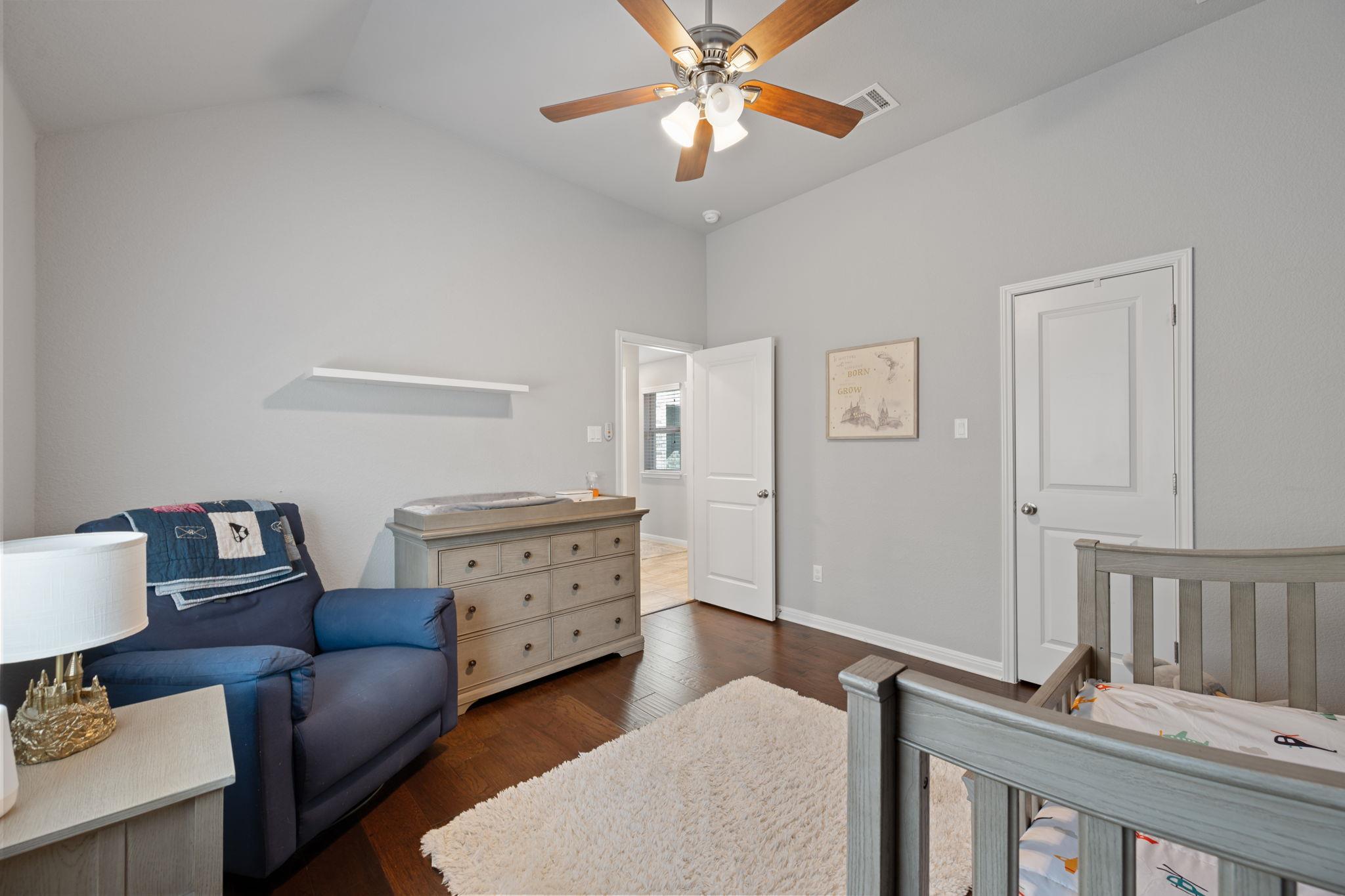 105 W Highfield St, Hutto, TX 78634