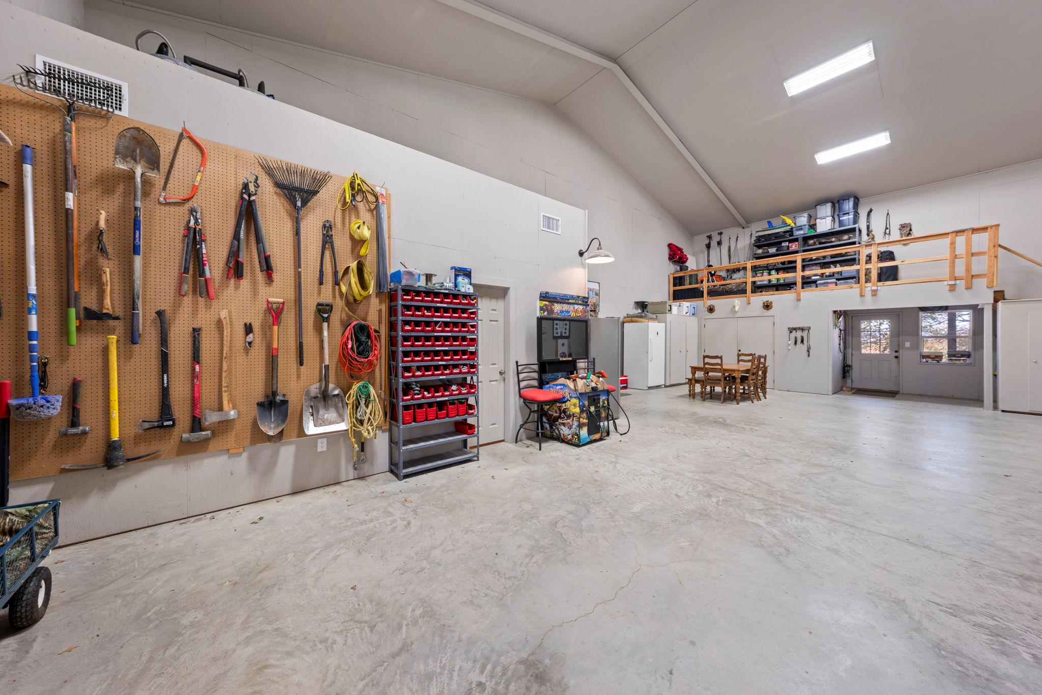 770 Sand Ln, Gordon, TX 76472