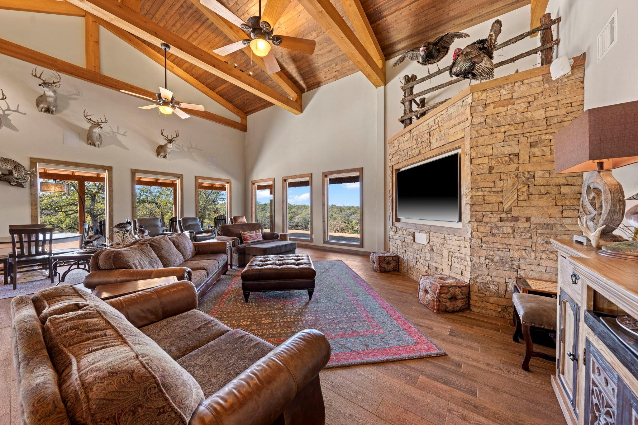 770 Sand Ln, Gordon, TX 76472