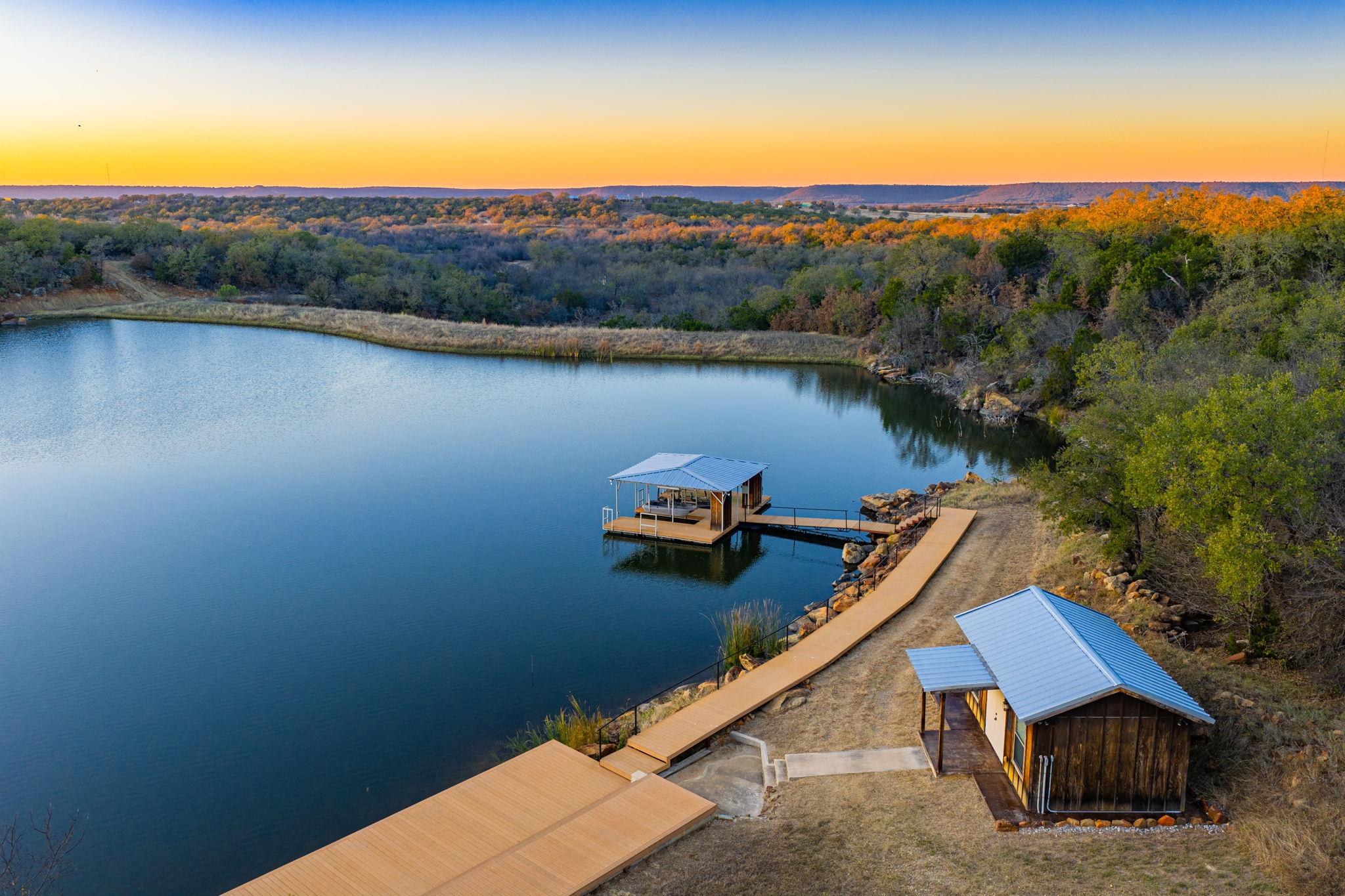 770 Sand Ln, Gordon, TX 76472