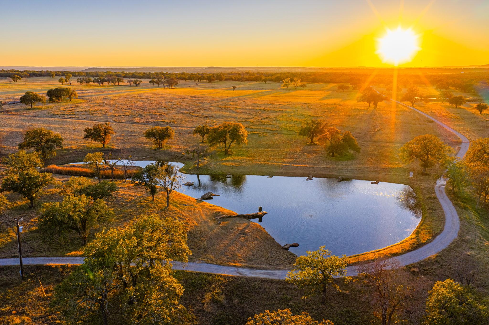 770 Sand Ln, Gordon, TX 76472