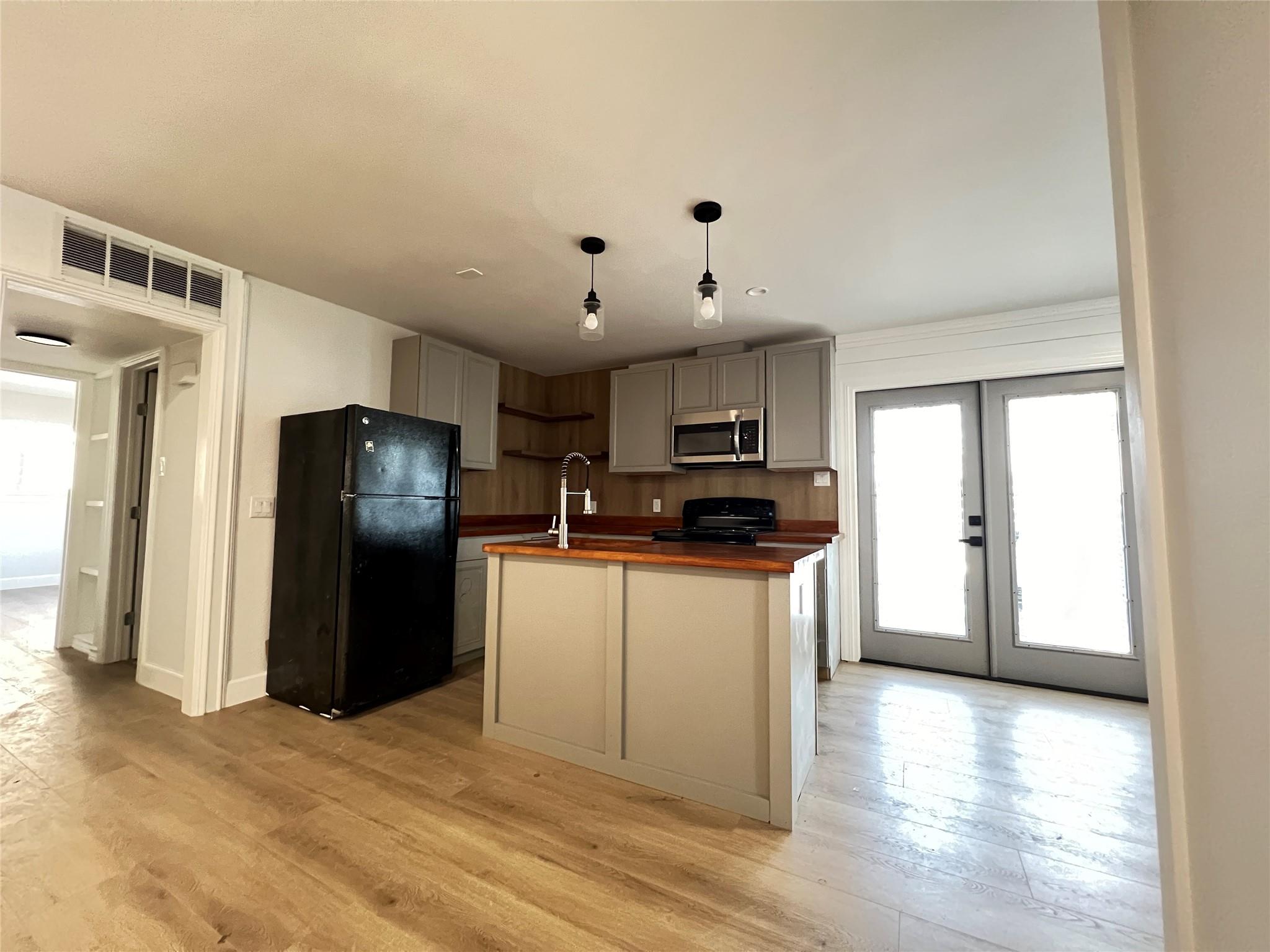 3310 Hycreek Dr # 2, Austin, TX 78723