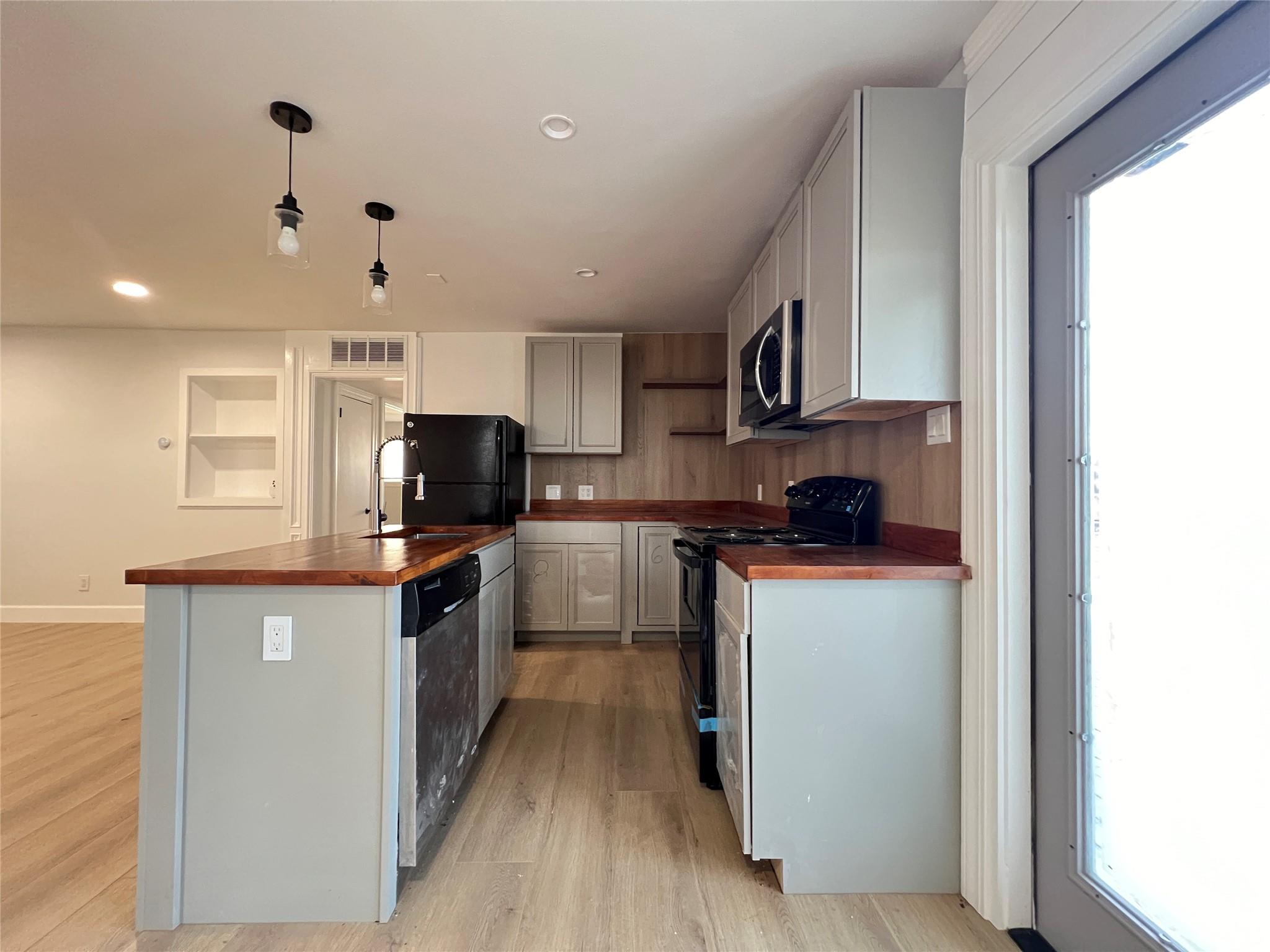 3310 Hycreek Dr # 2, Austin, TX 78723