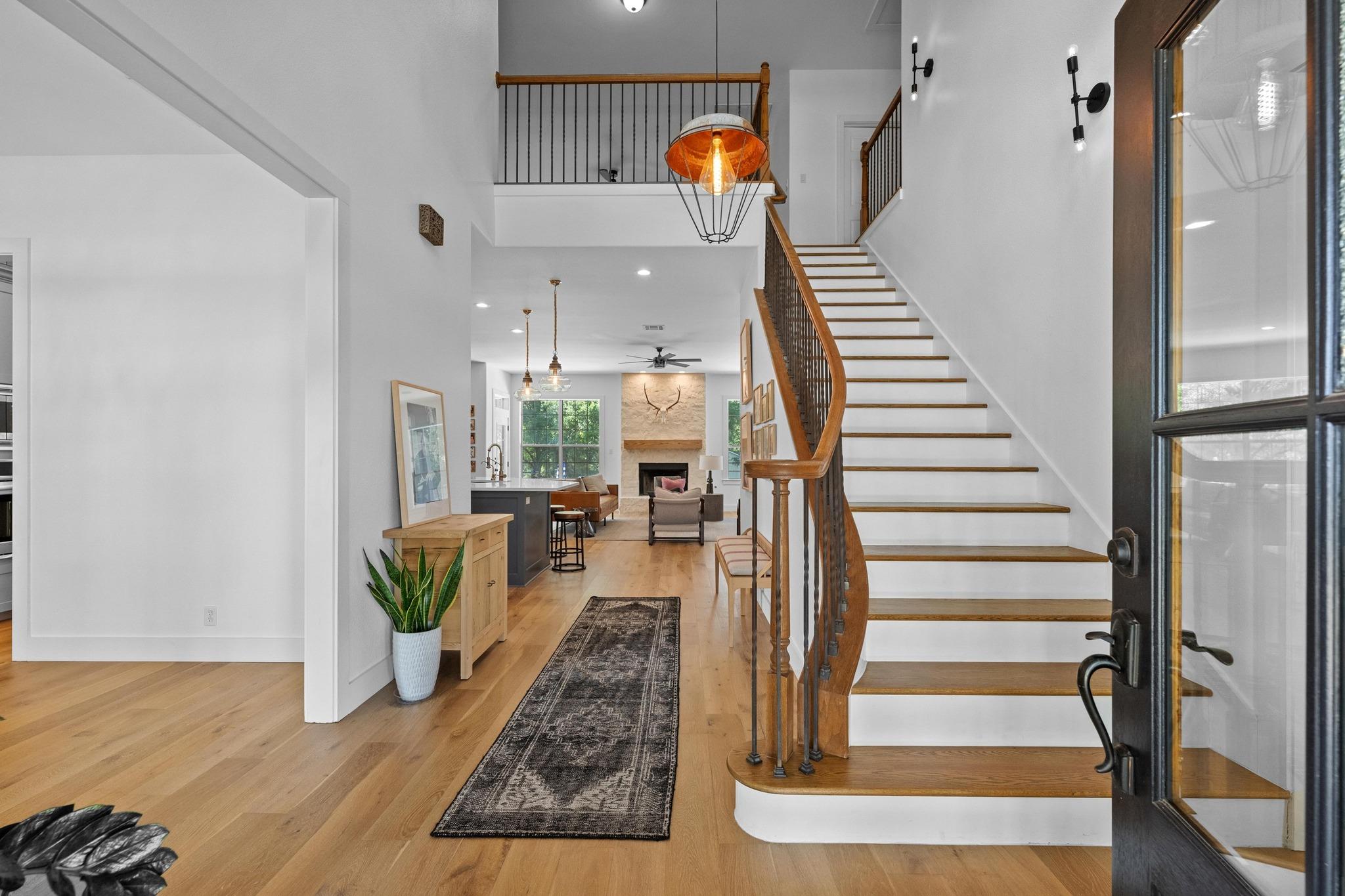 140 Vincas Shadow Ct, Driftwood, TX 78619