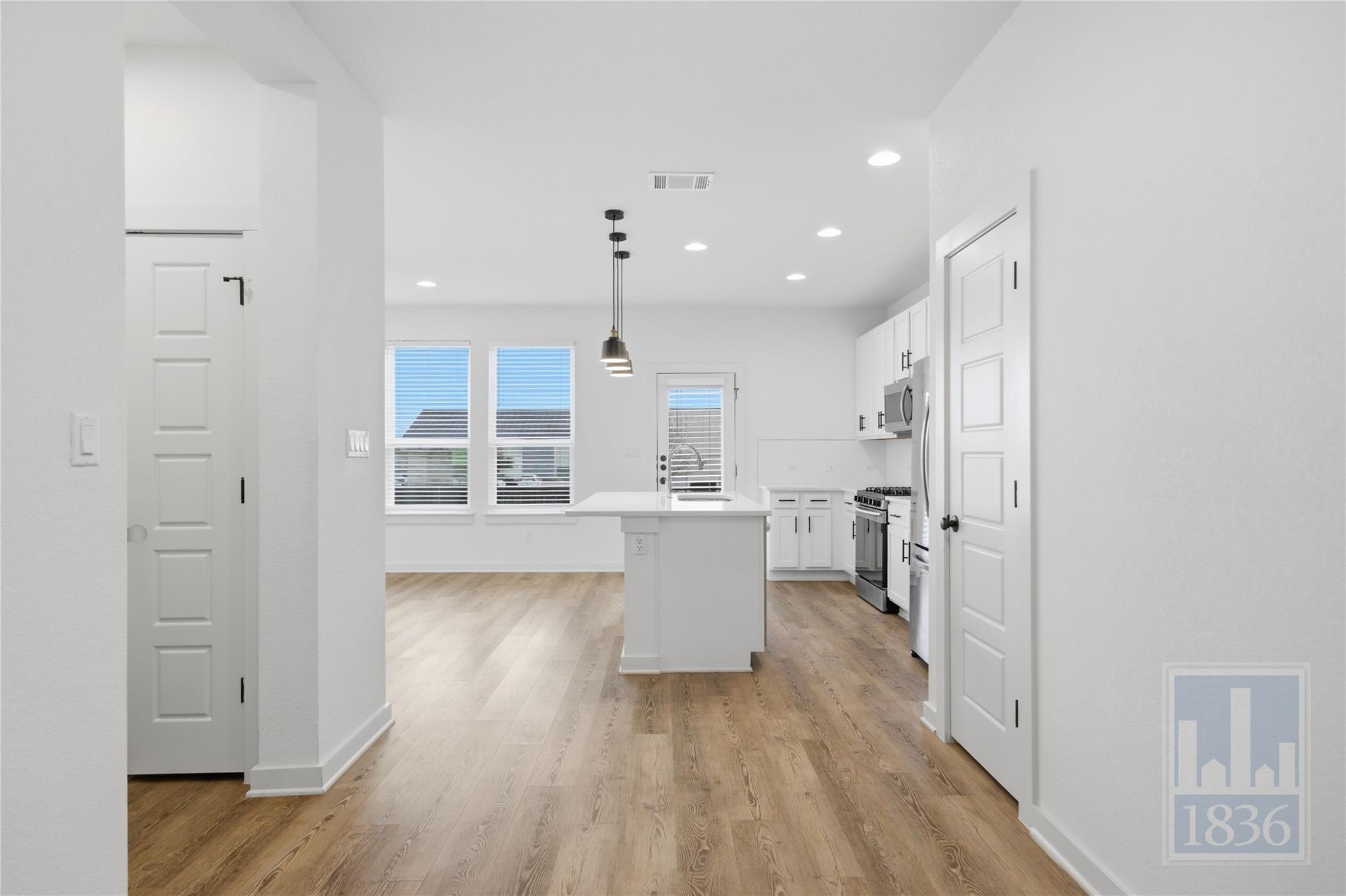 5160 N AW Grimes Blvd # 190, Round Rock, TX 78665