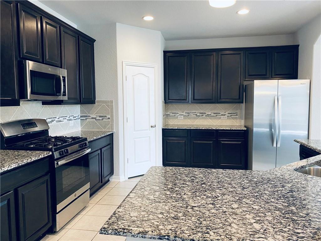 1009 Sundrops St, Leander, TX 78641