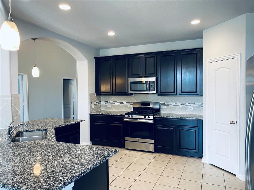 1009 Sundrops St, Leander, TX 78641