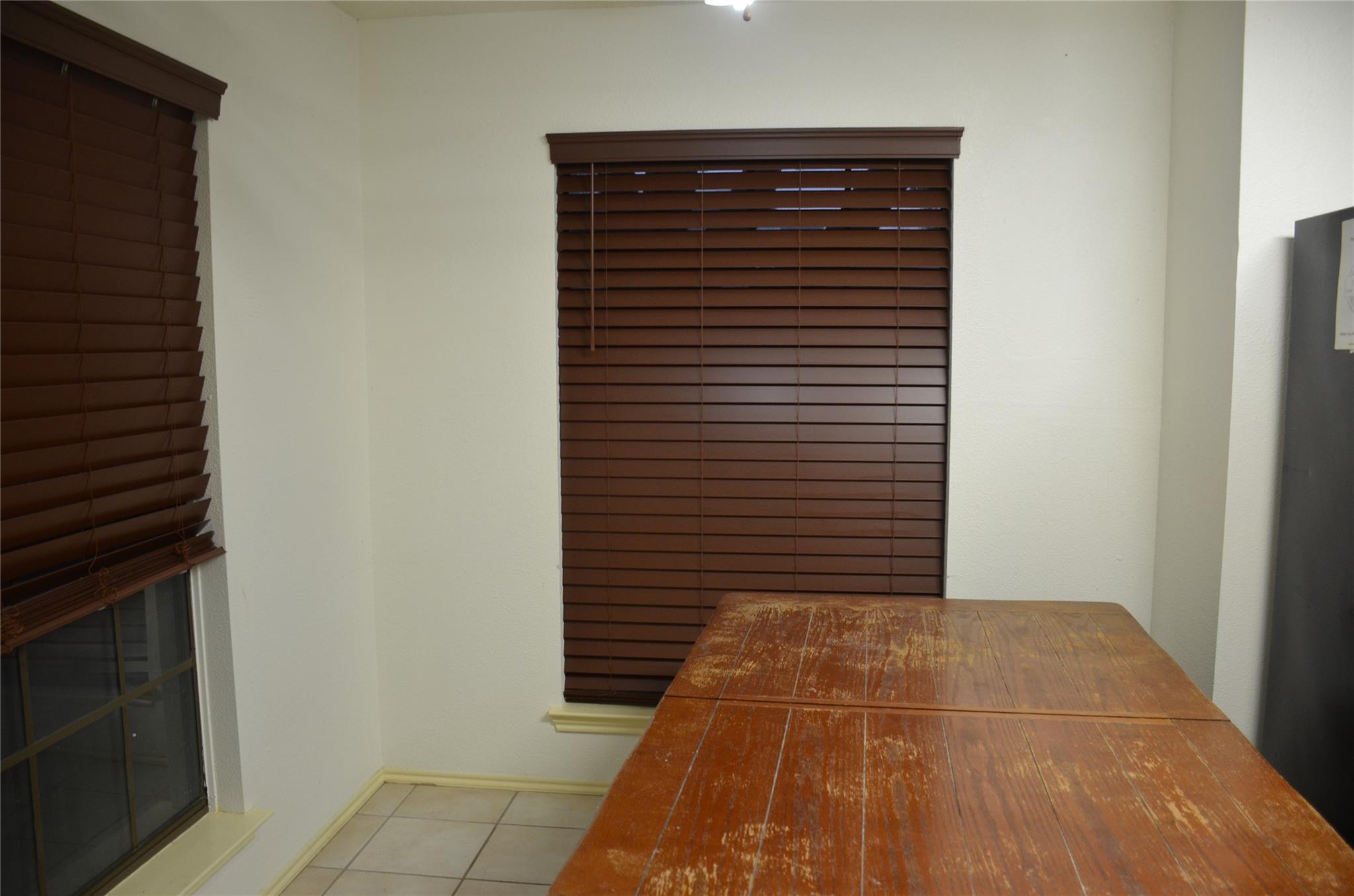 1115 Faircrest Dr, Austin, TX 78753