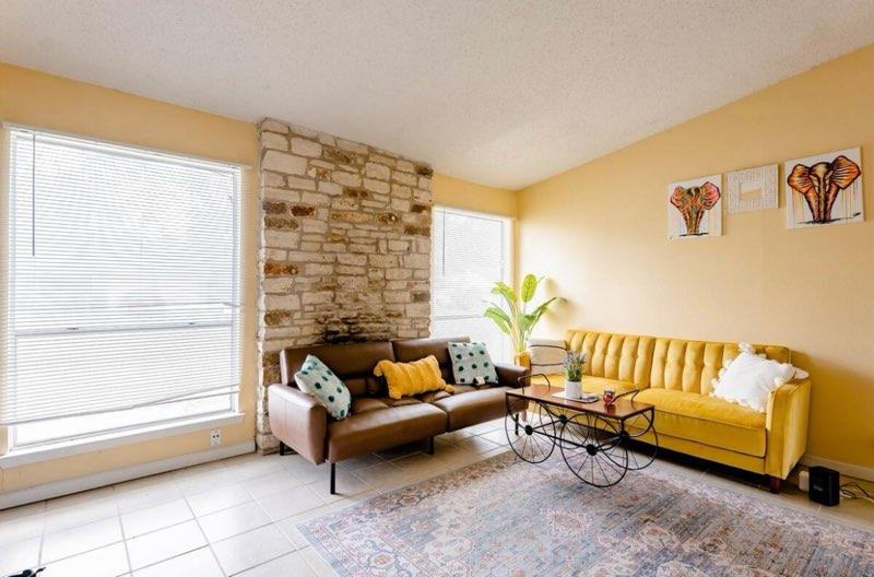 10407 BURMASTER Ln # A, Austin, TX 78750