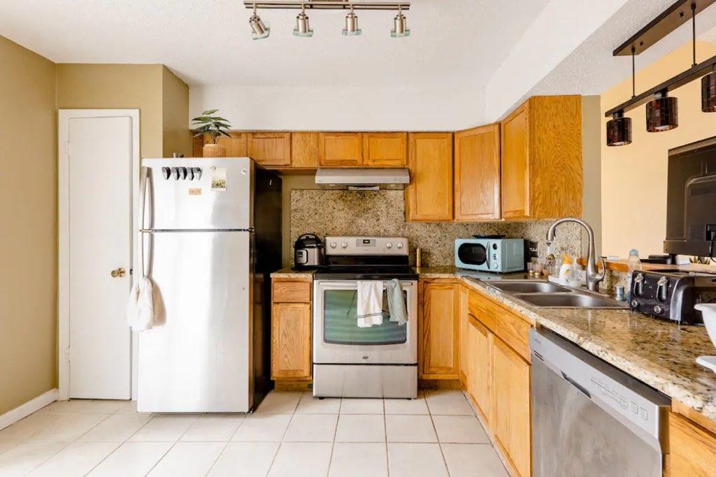 10407 BURMASTER Ln # A, Austin, TX 78750