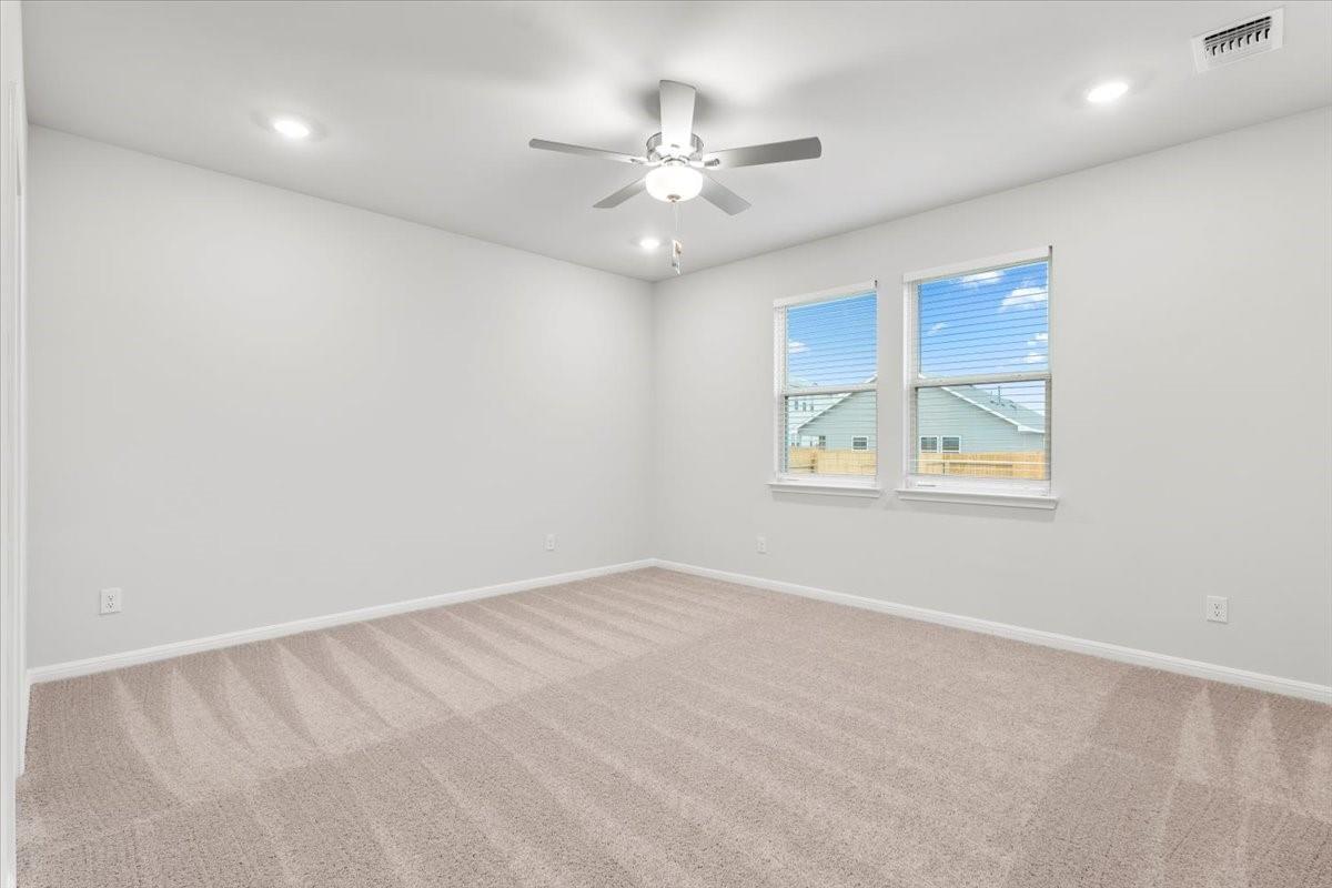 320 Windstar Rd, Liberty Hill, TX 78642