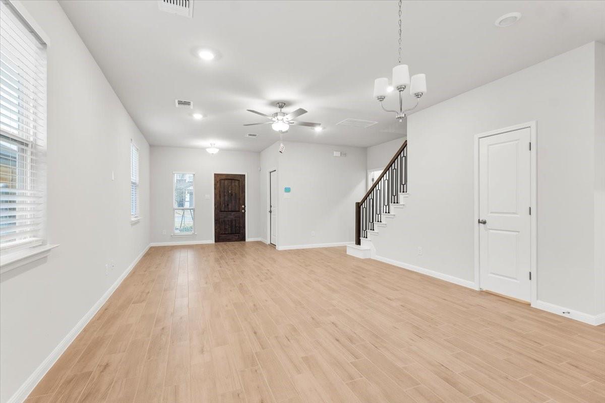 320 Windstar Rd, Liberty Hill, TX 78642