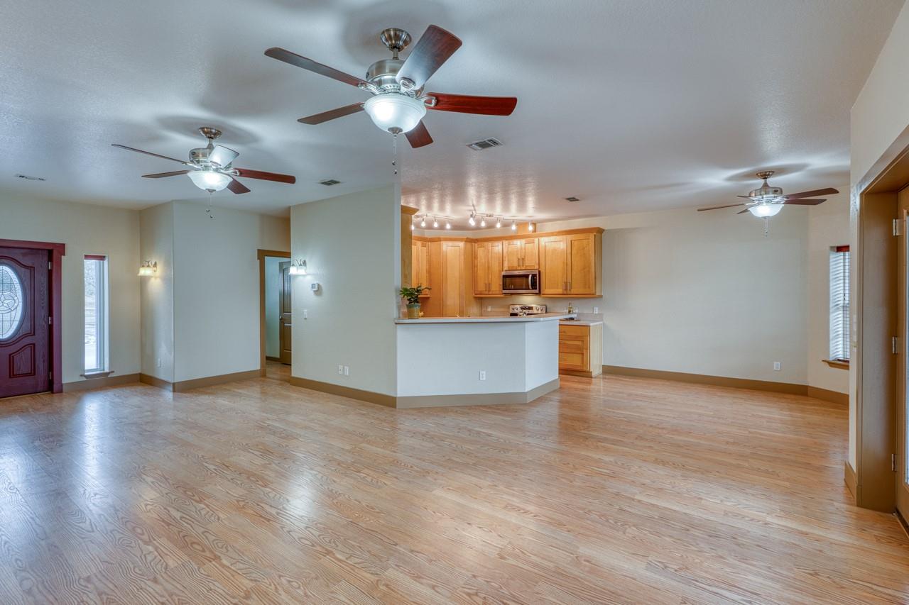 1838 County Road 100, Burnet, TX 78611