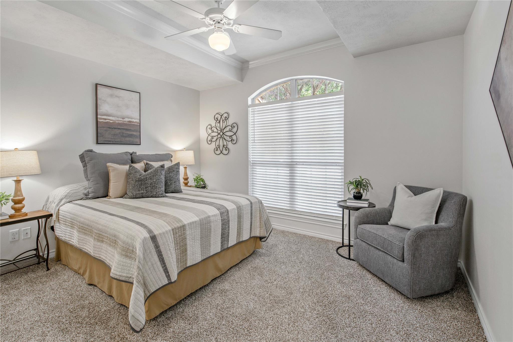 901 Crepe Myrtle St, College Station, TX 77845