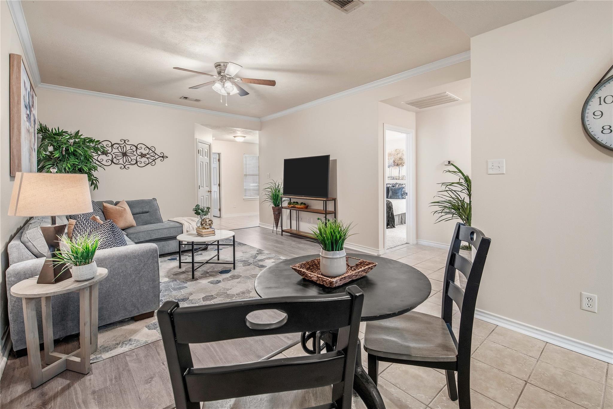 901 Crepe Myrtle St, College Station, TX 77845