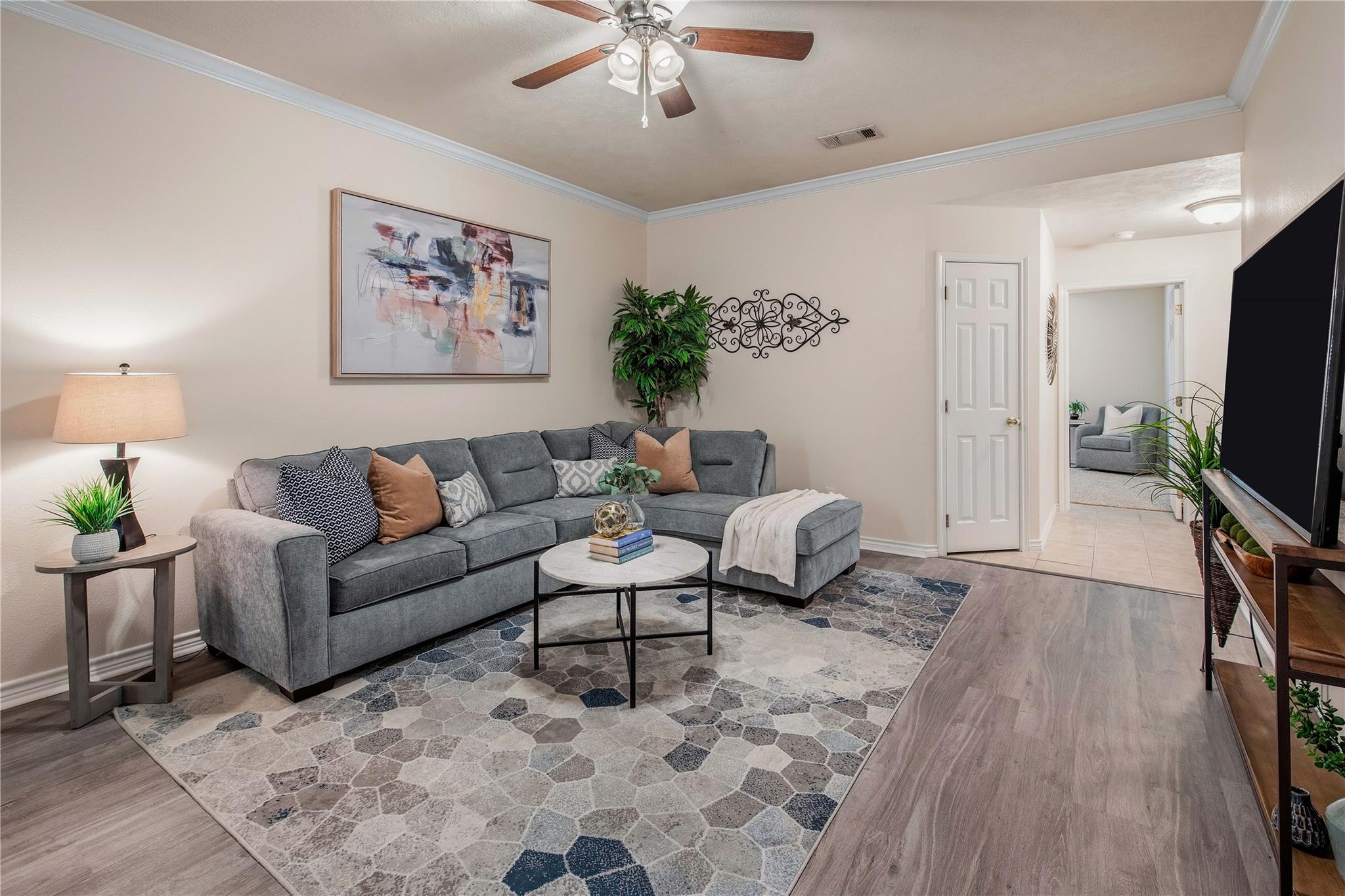 901 Crepe Myrtle St, College Station, TX 77845