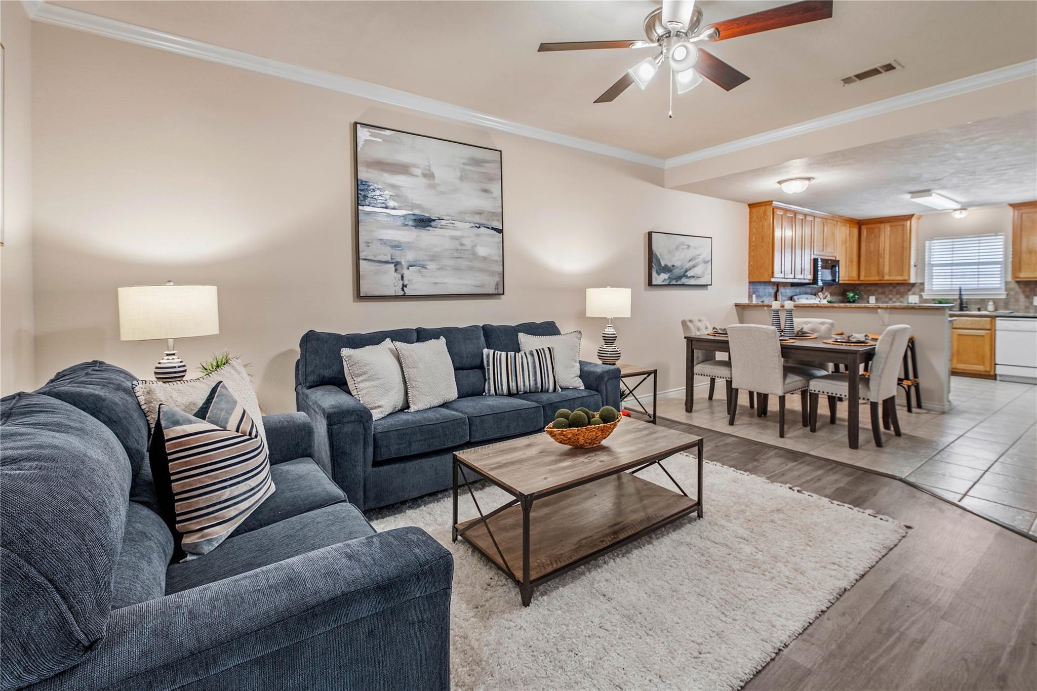 901 Crepe Myrtle St, College Station, TX 77845