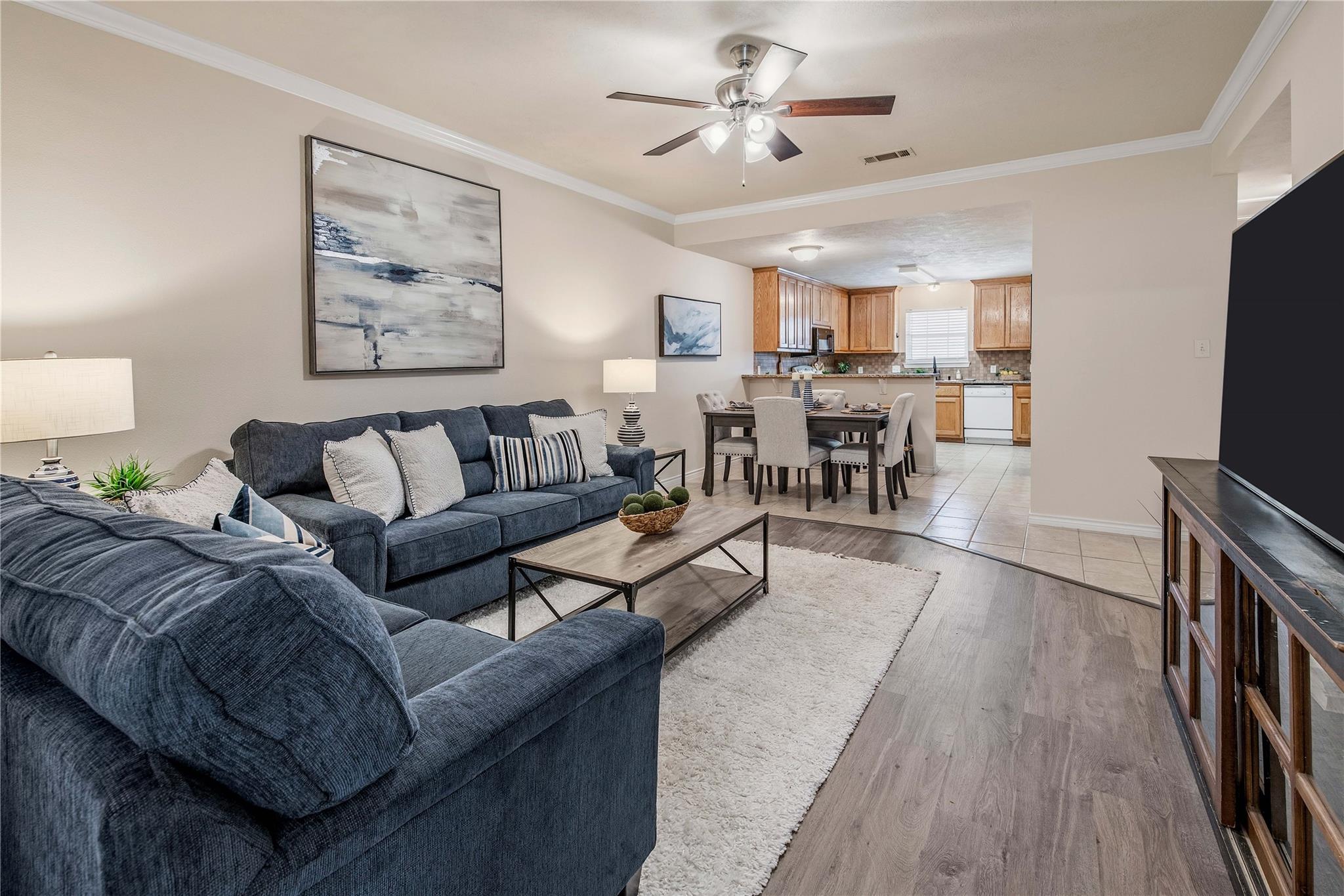 901 Crepe Myrtle St, College Station, TX 77845