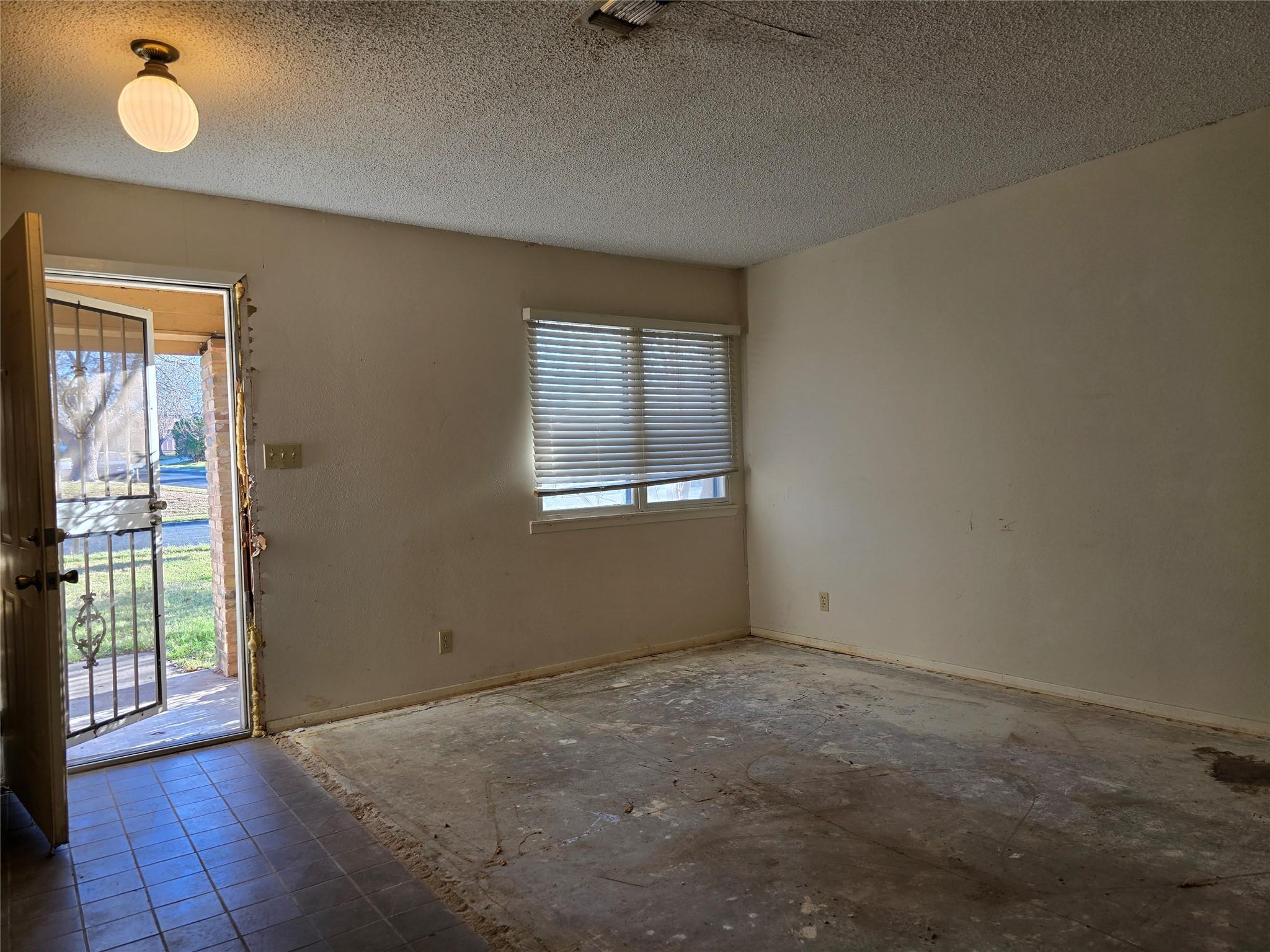 10006 FAYLIN Dr, Austin, TX 78753